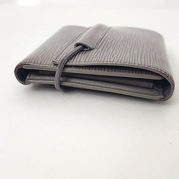 LOUIS VUITTON Epi Portefeuille Elastic Trifold Wallet Lilac - Picture 11 of 13